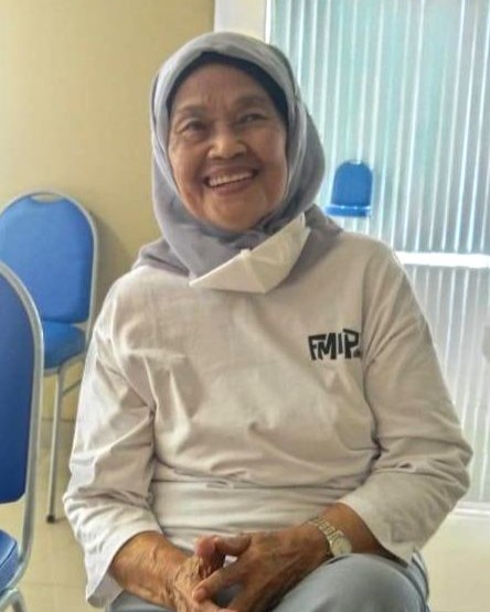 Pasien Ny. R (83 Tahun)